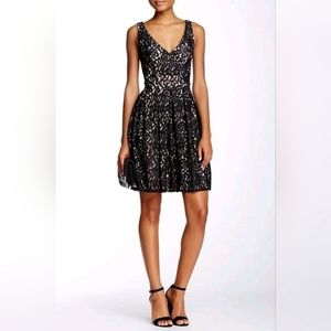 BETSY JOHNSON Black Floral Lace Overlay Fit & Flare Sleeveless Dress SIZE: 8